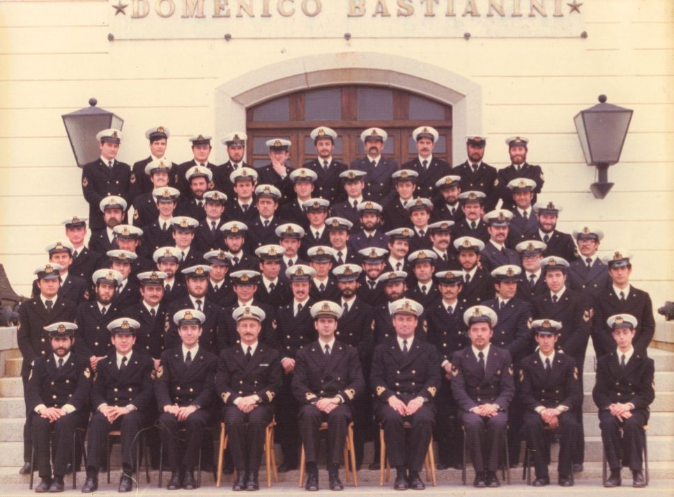 Scuole fine corso 1976.jpg